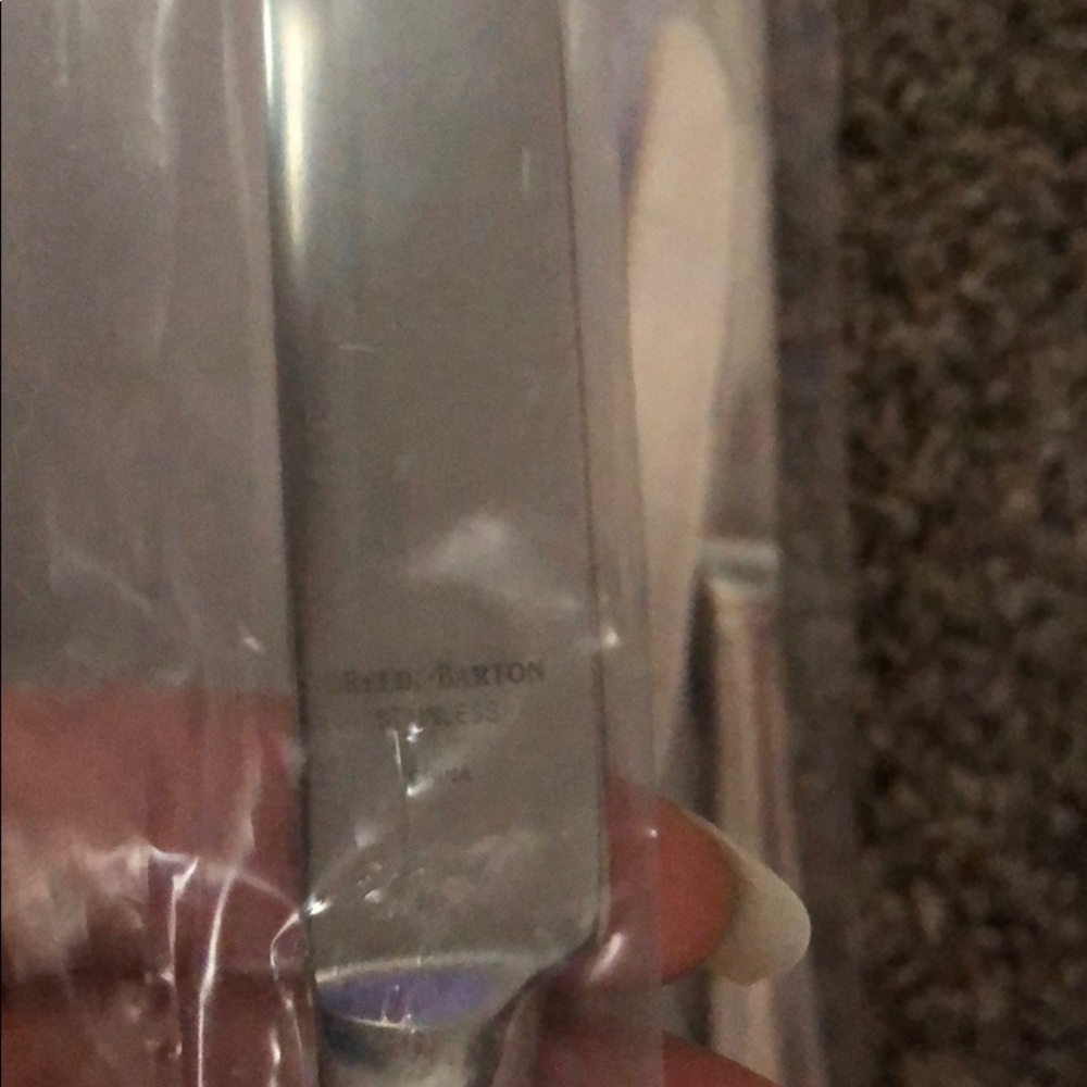Knives - Picture 2 of 3